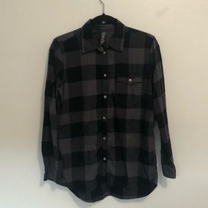 Flannel button up with pockets